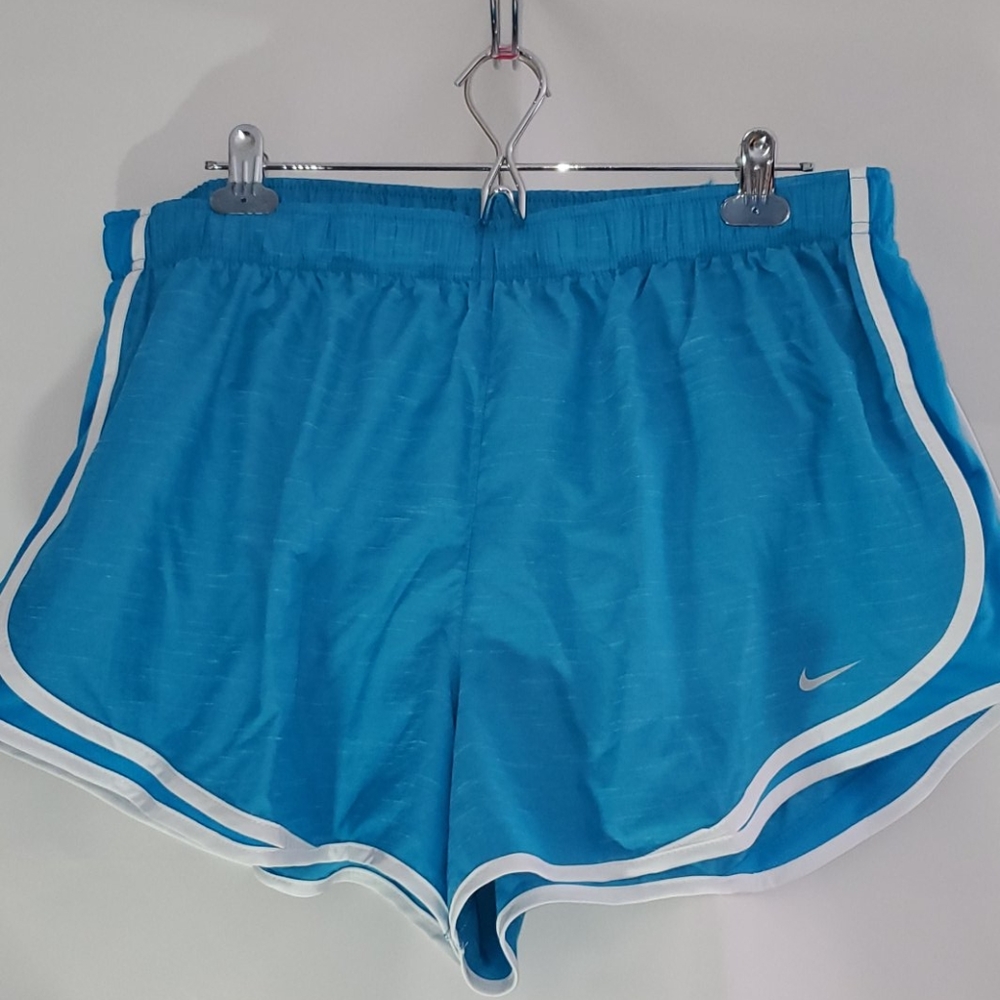 Nike- Shorts